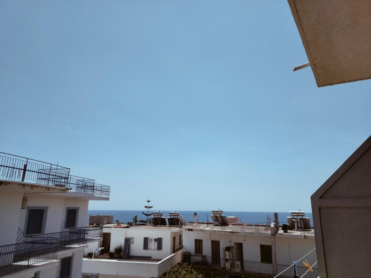Golden Star Hotel Agia Marina  Exterior photo