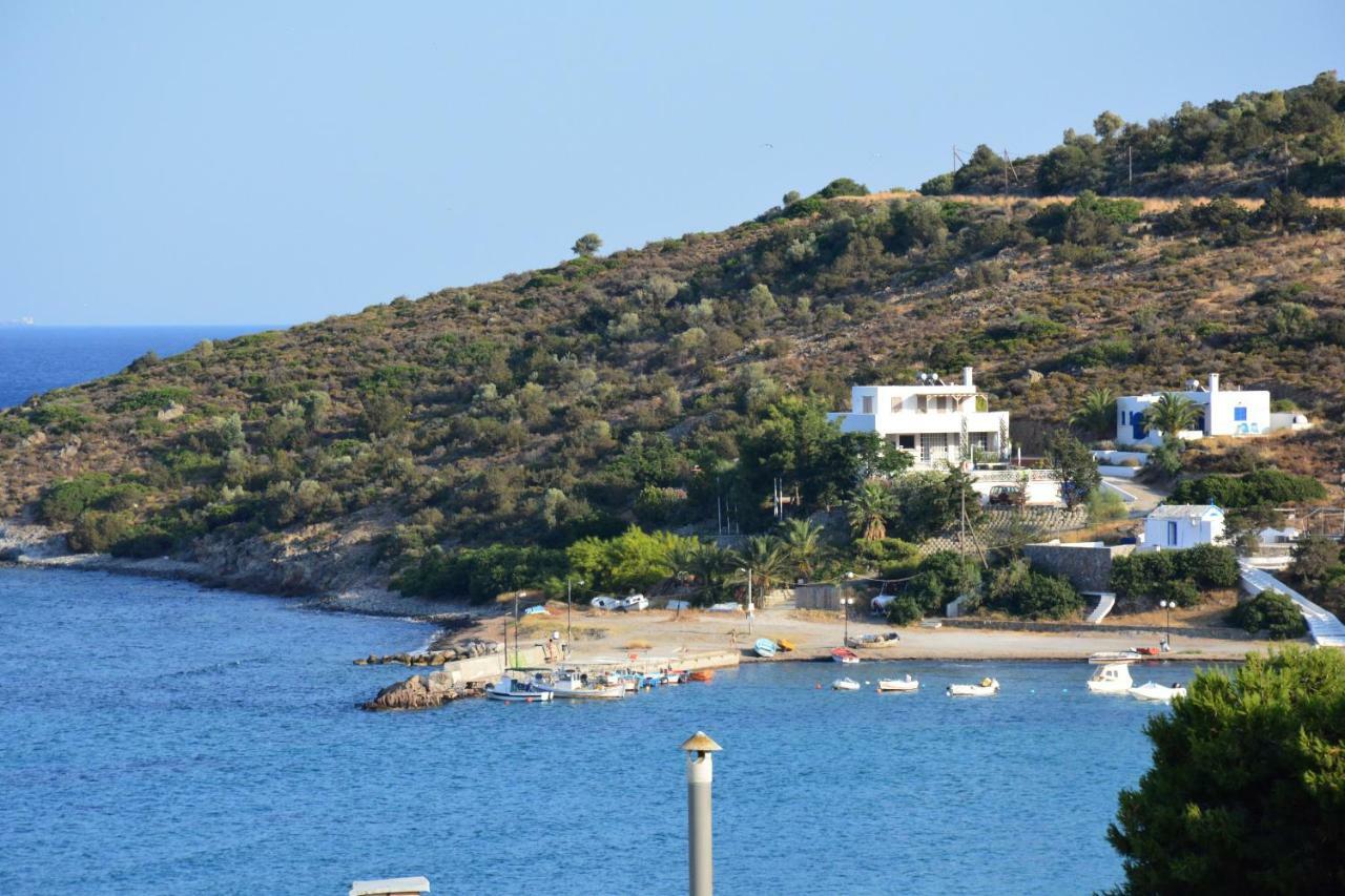 Golden Star Hotel Agia Marina  Exterior photo